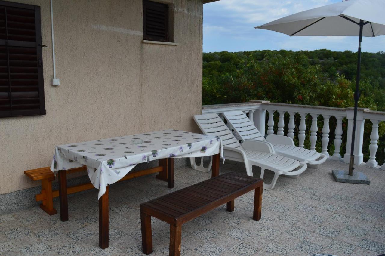 Family Studio,1013365372:JPEG