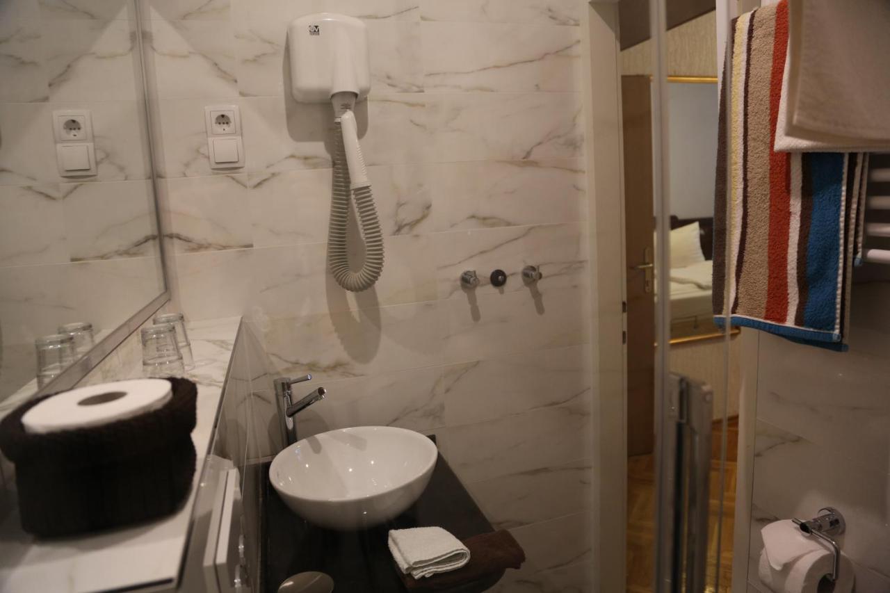 Deluxe Double or Twin Room Sea View