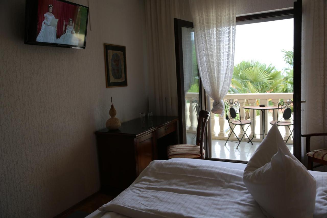 Deluxe Double or Twin Room Sea View