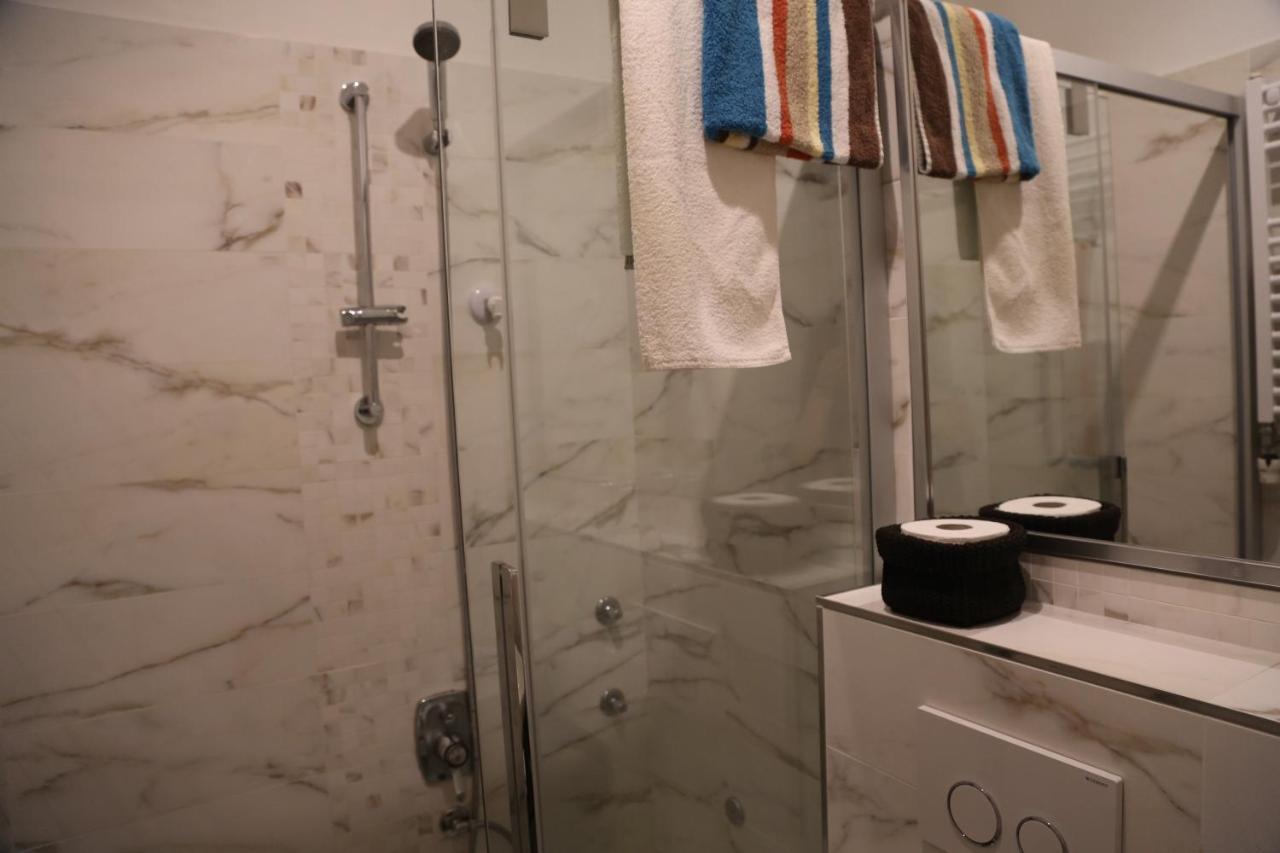 Deluxe Double or Twin Room Sea View