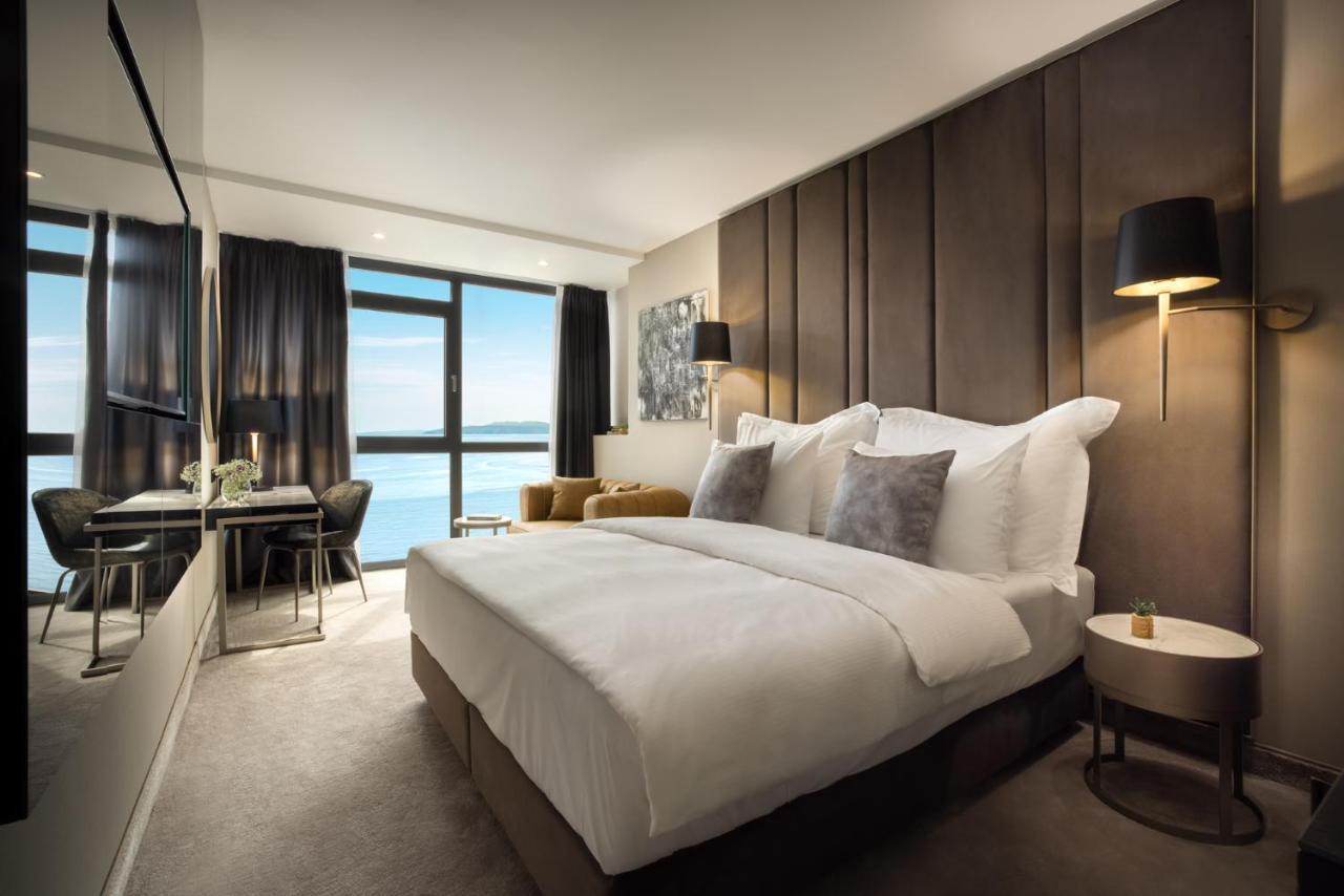 Special Offer - Premium Double or Twin Room with Sea View - Pure Hedonism