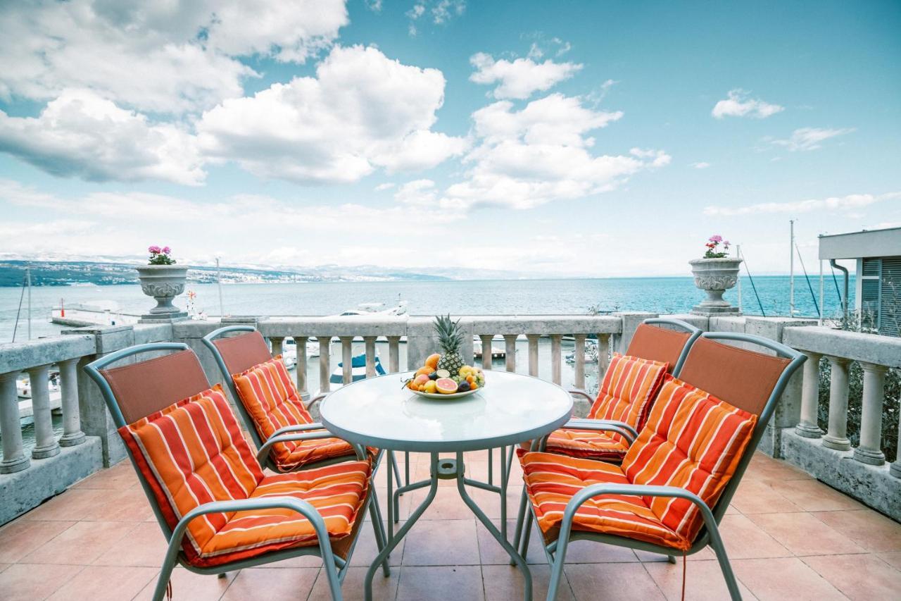 Apartment Sea View
