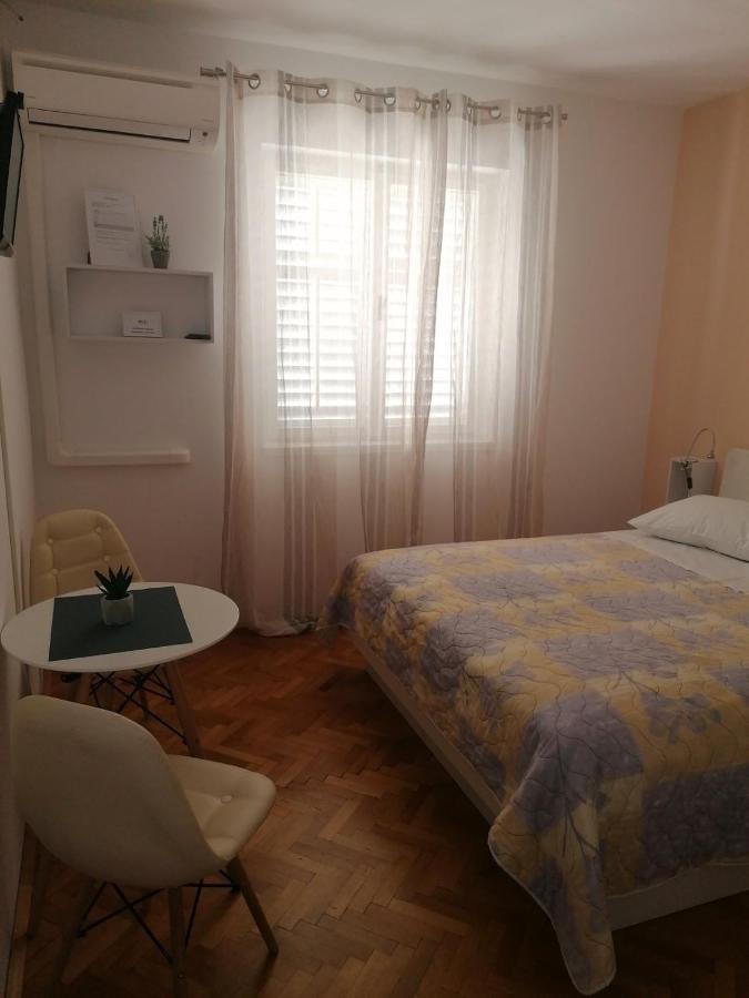 Double or Twin Room,1099558806:JPEG