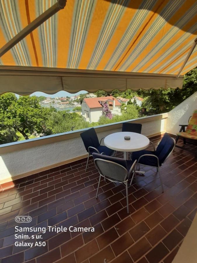 Apartment Terrace,1593691122:JPEG