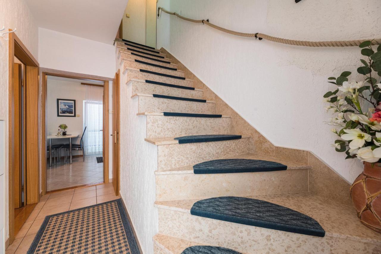 Apartment Split Level