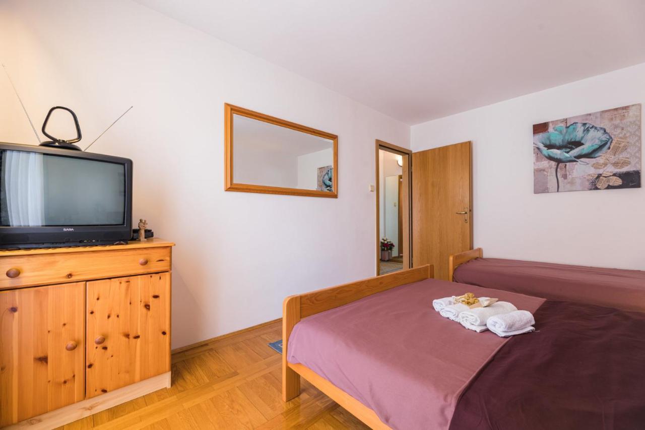 Apartment Split Level