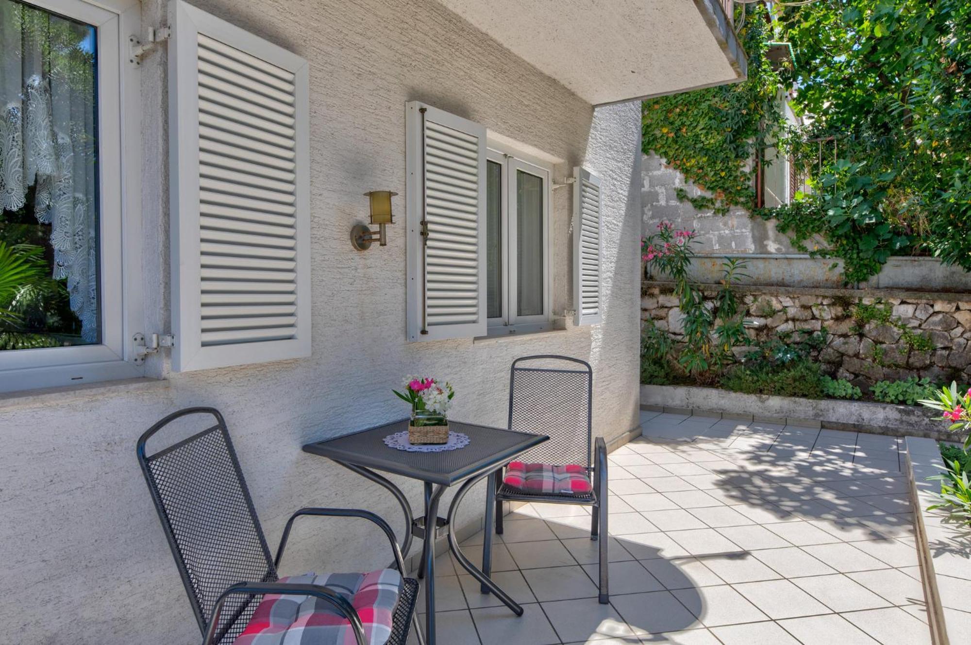Apartment Split Level
