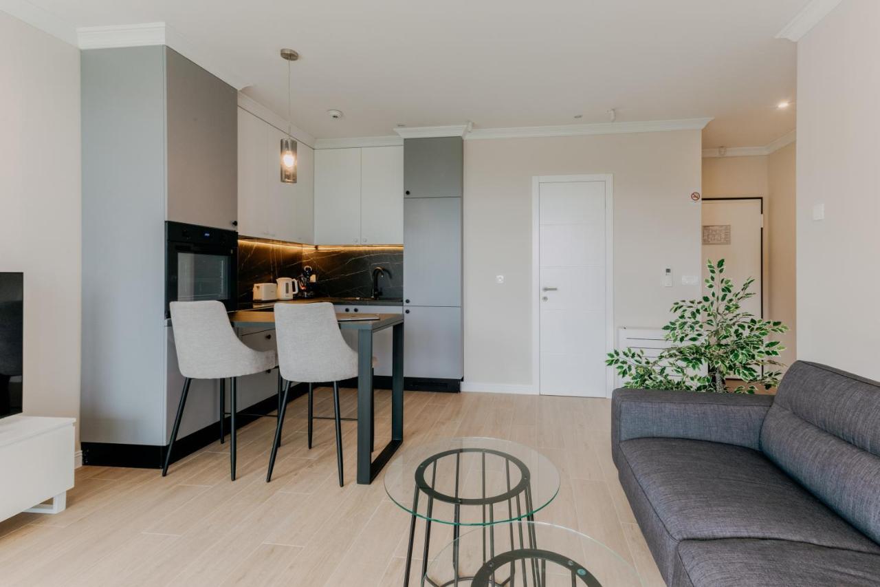 One-Bedroom Apartment Sea Side