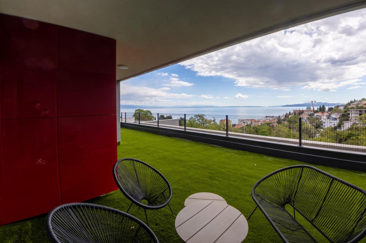 One-Bedroom Apartment Sea Side