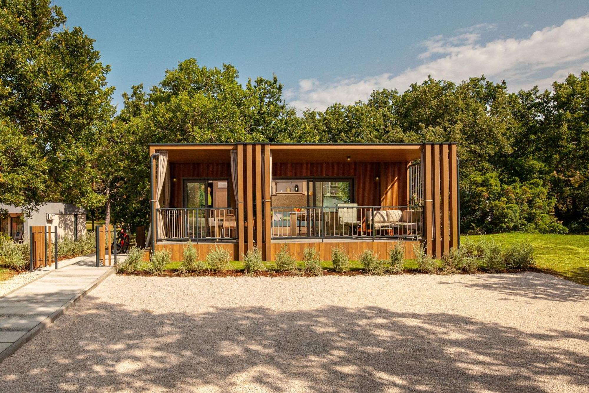Hilltop Green Home for 5