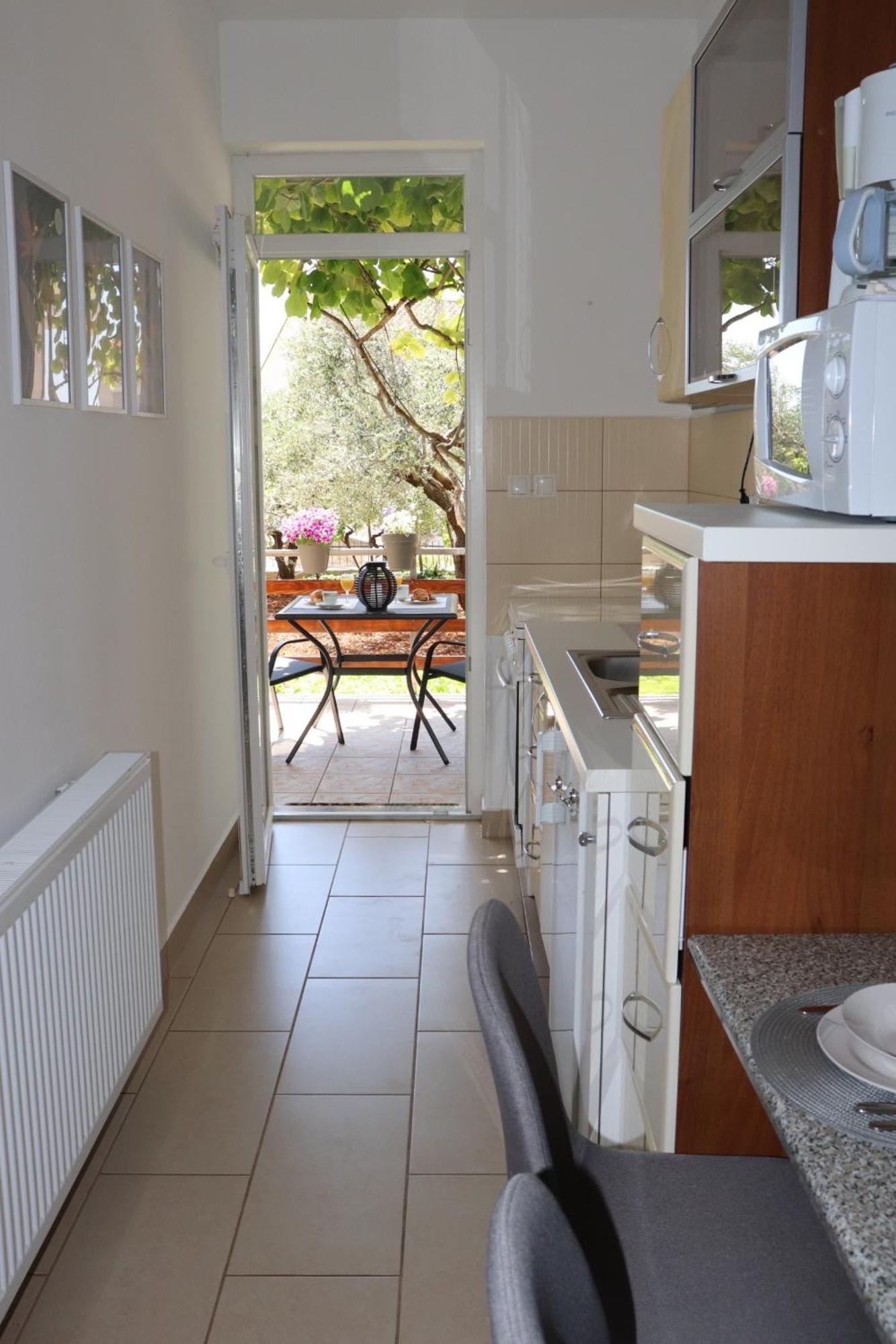 One-Bedroom Apartment Terrace