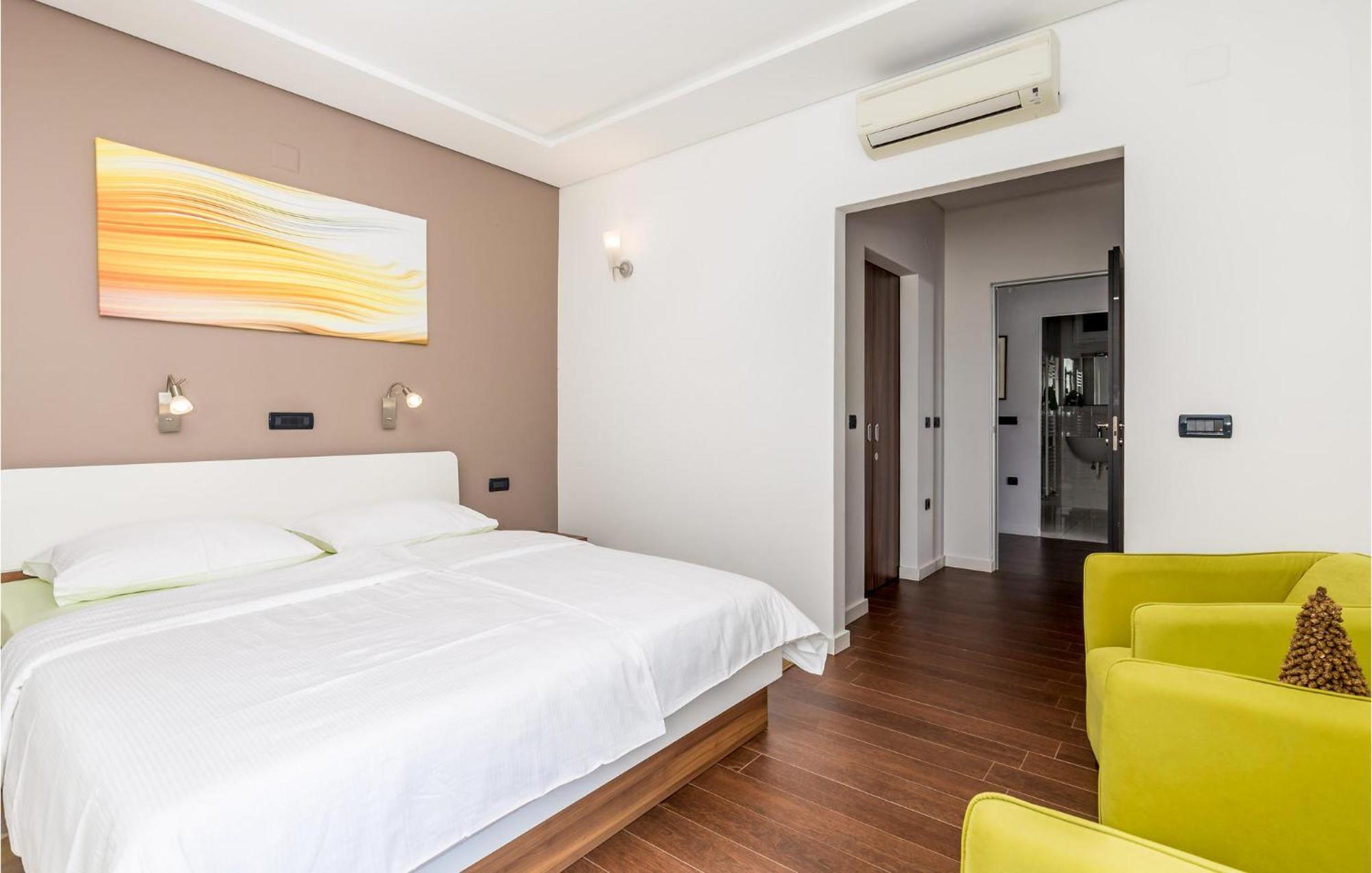 Six-Bedroom Holiday Home