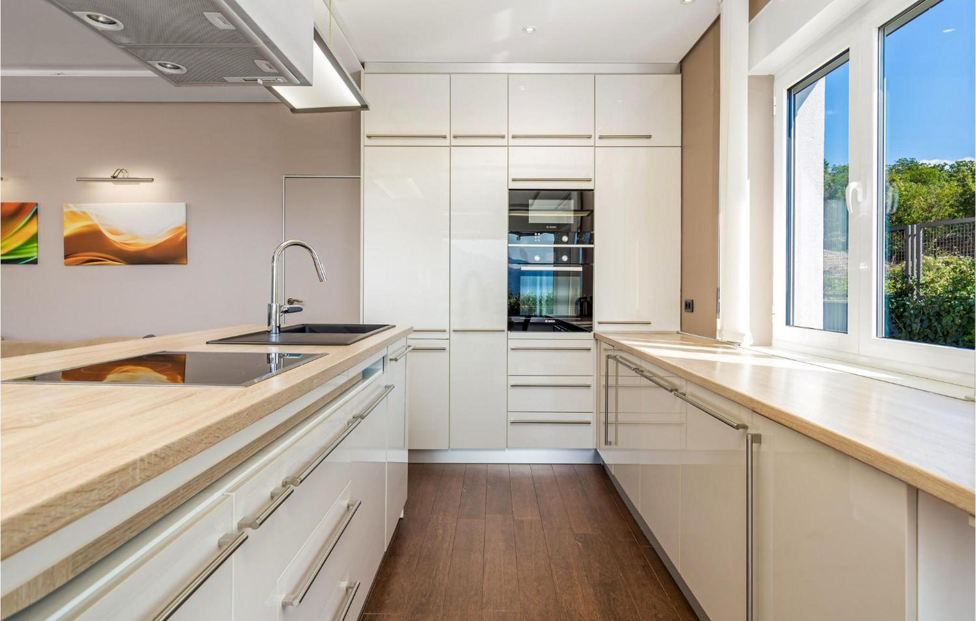 Six-Bedroom Holiday Home