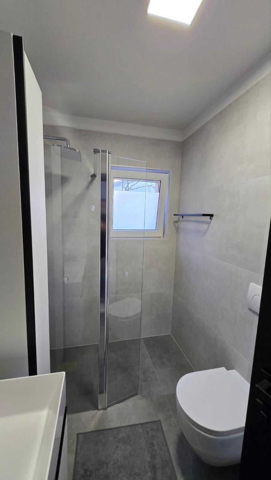 Two-Bedroom Apartment Terrace Sea View