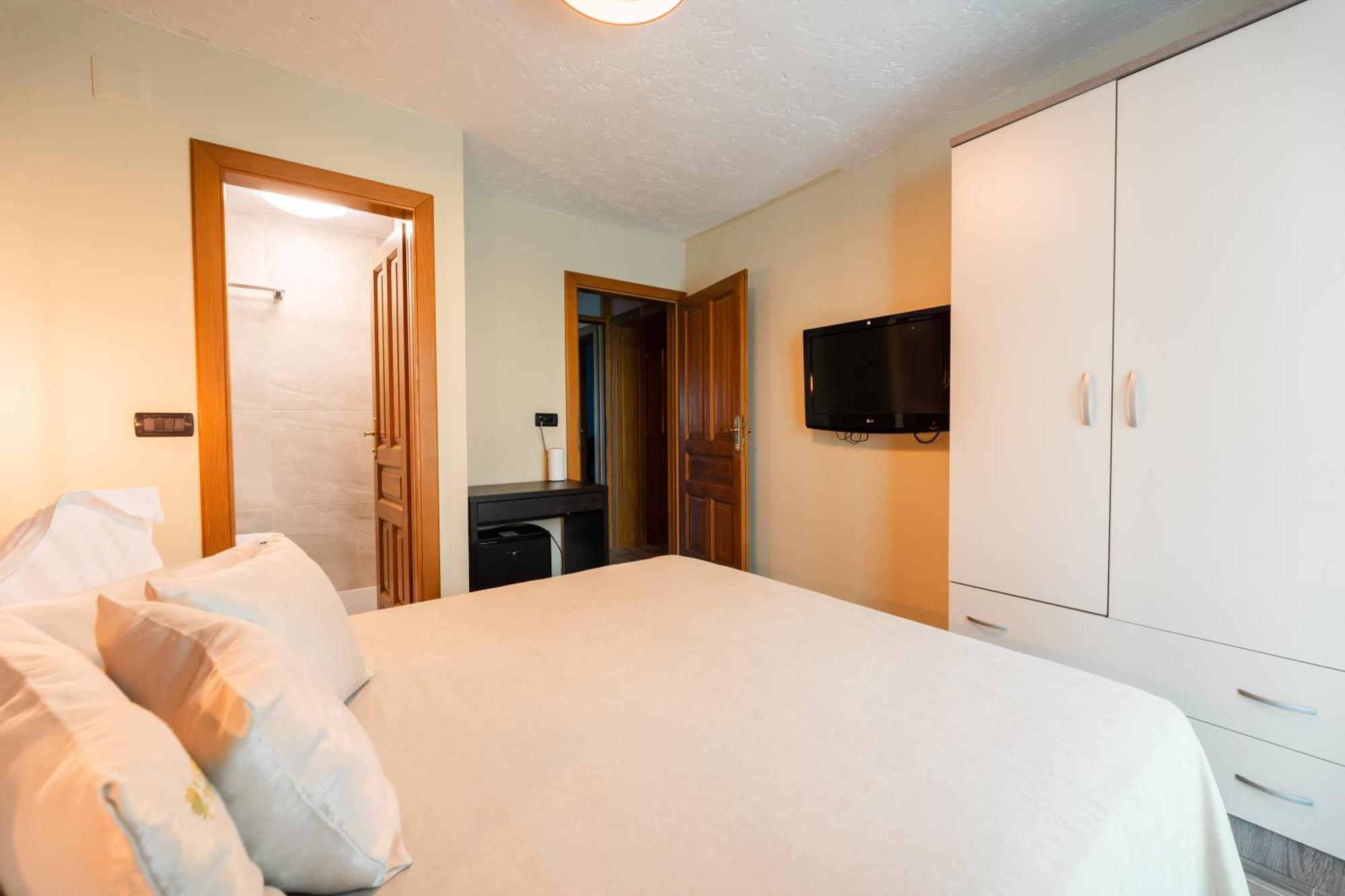 Double Room with Terrace,1663785067:JPEG