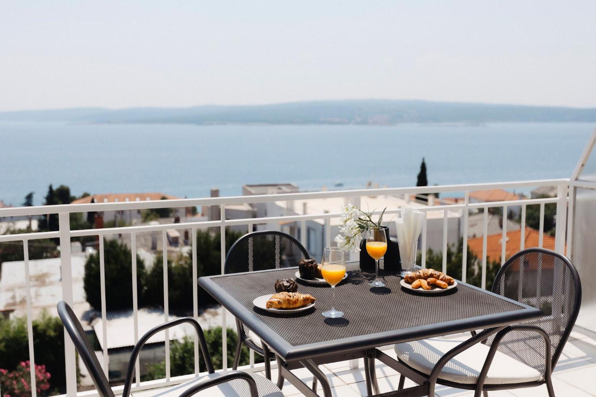 Apartment Sea View