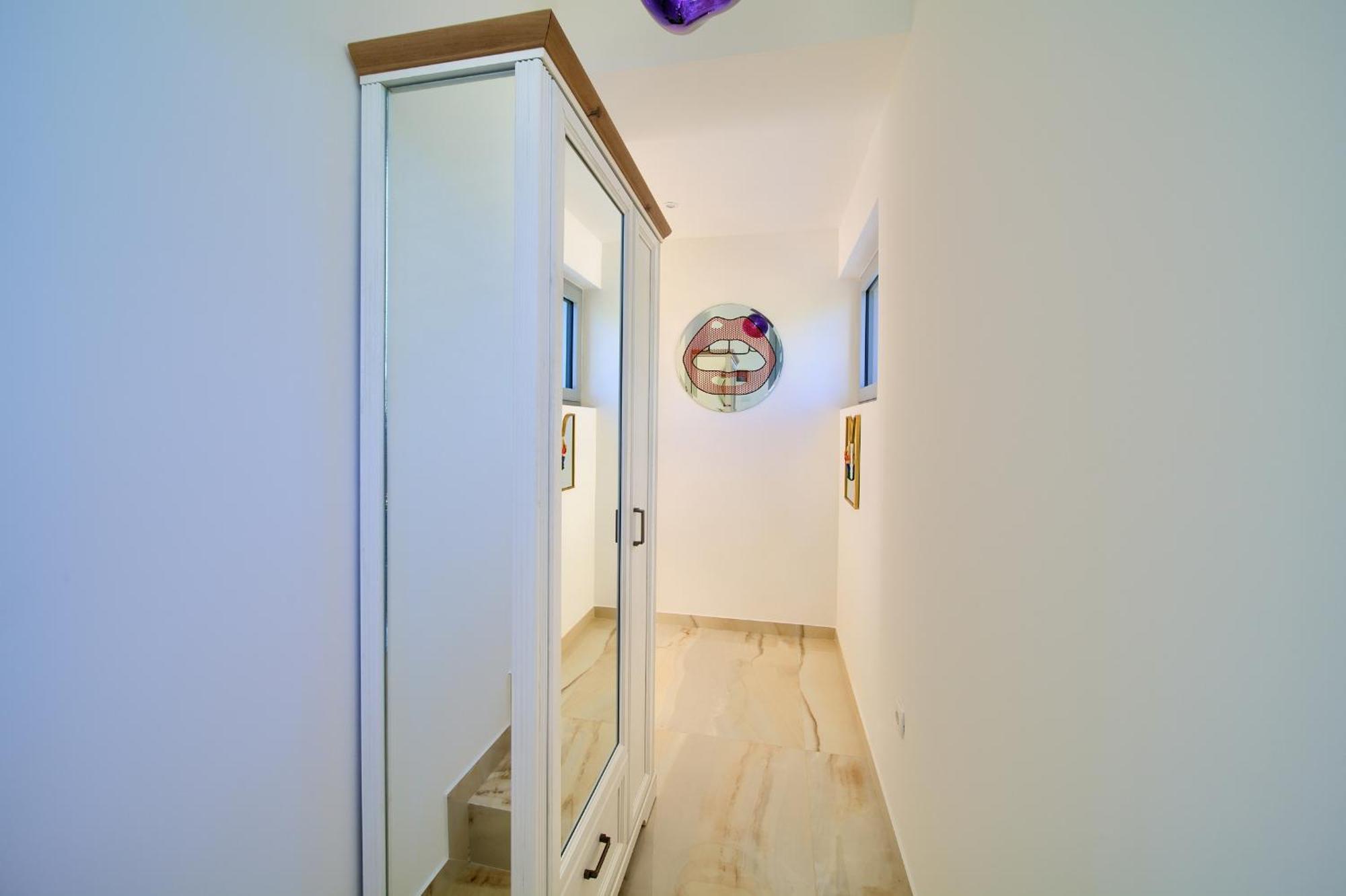 One-Bedroom Apartment Spa Bath
