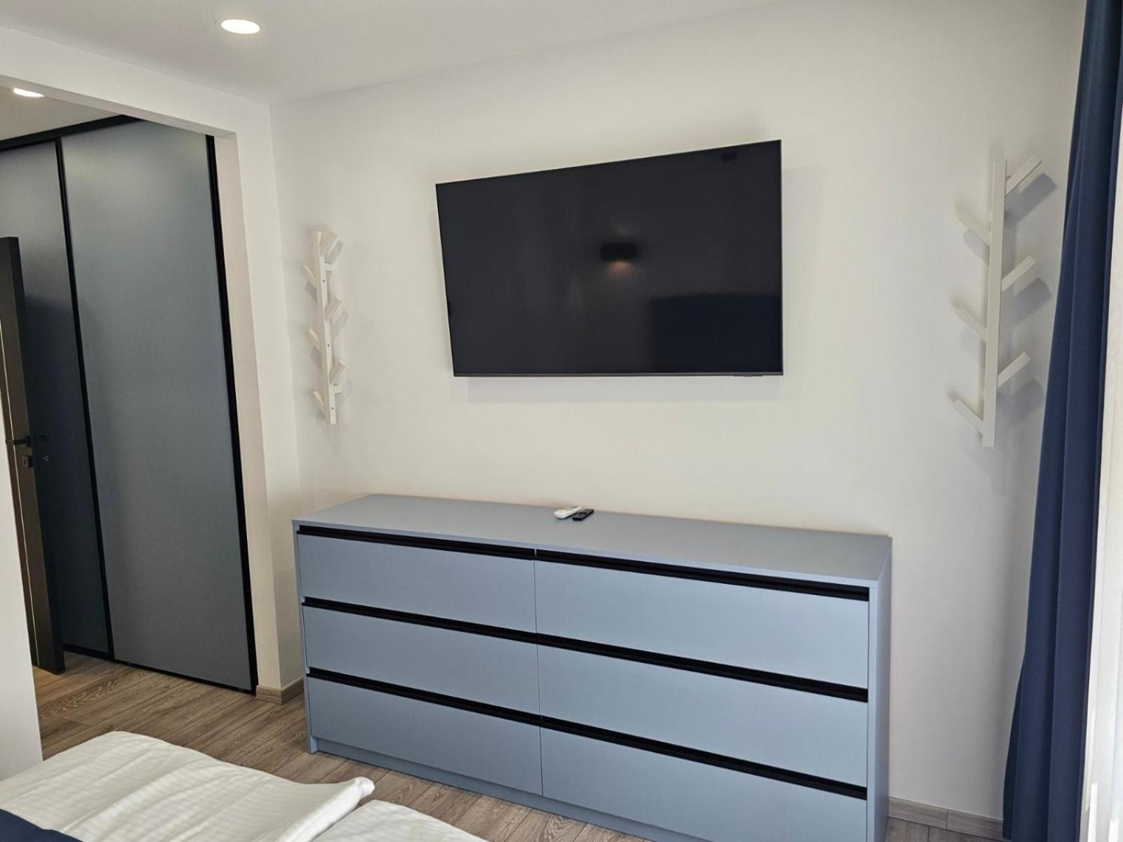 Two-Bedroom Apartment Terrace Sea View