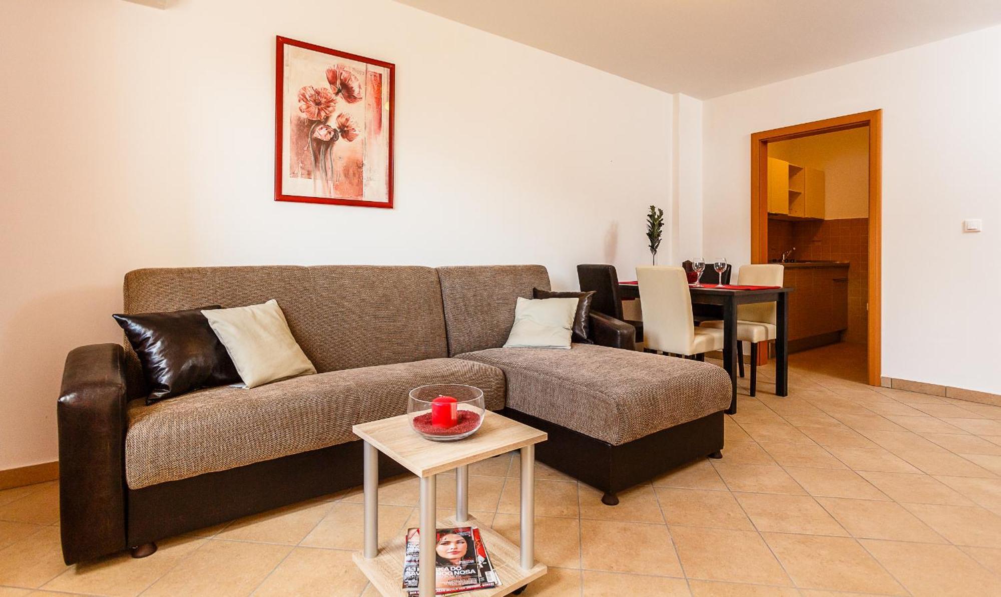 Comfort One-Bedroom Apartment Sea View Balcony