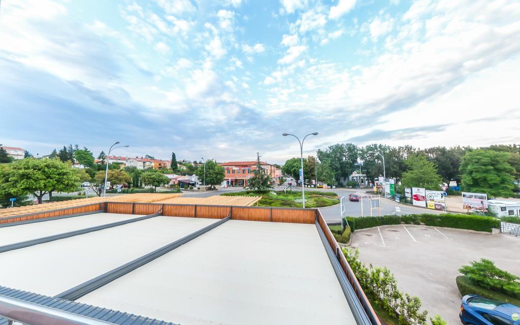 One-Bedroom Apartment,784077069:JPEG