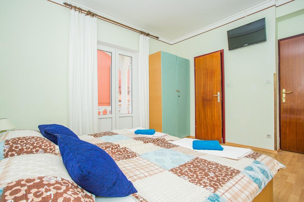 Double Room with Balcony,228130337:JPEG