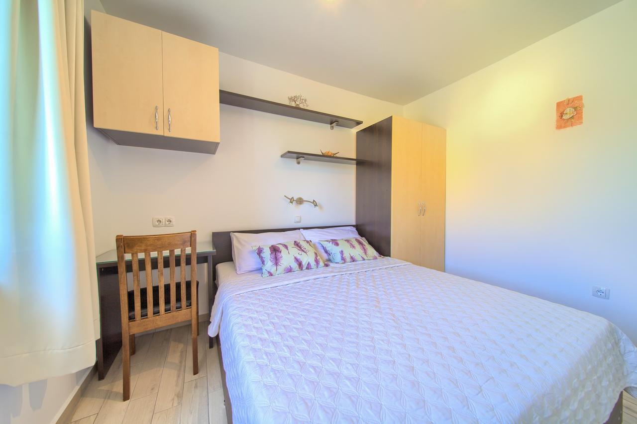 Apartment with Terrace,645746967:JPEG