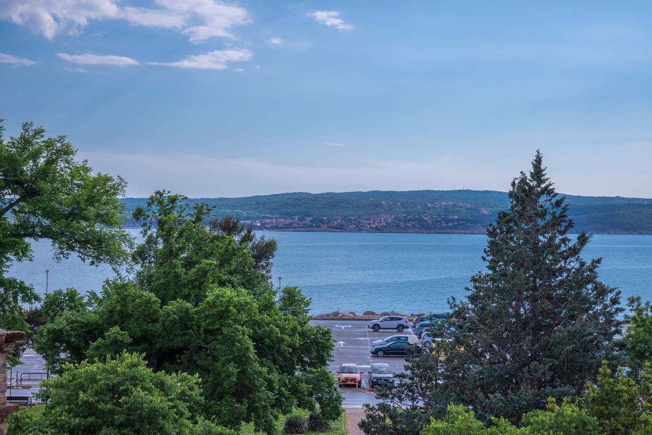 Apartment with Sea View,655779480:JPEG