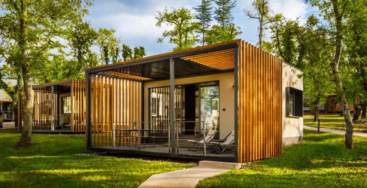 One-Bedroom Villa Terrace
