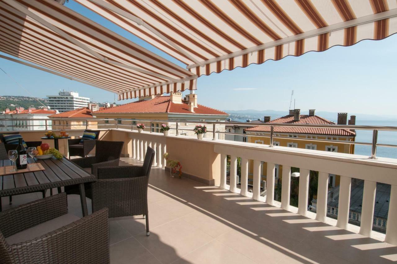 Apartment with Terrace,851308331:JPEG