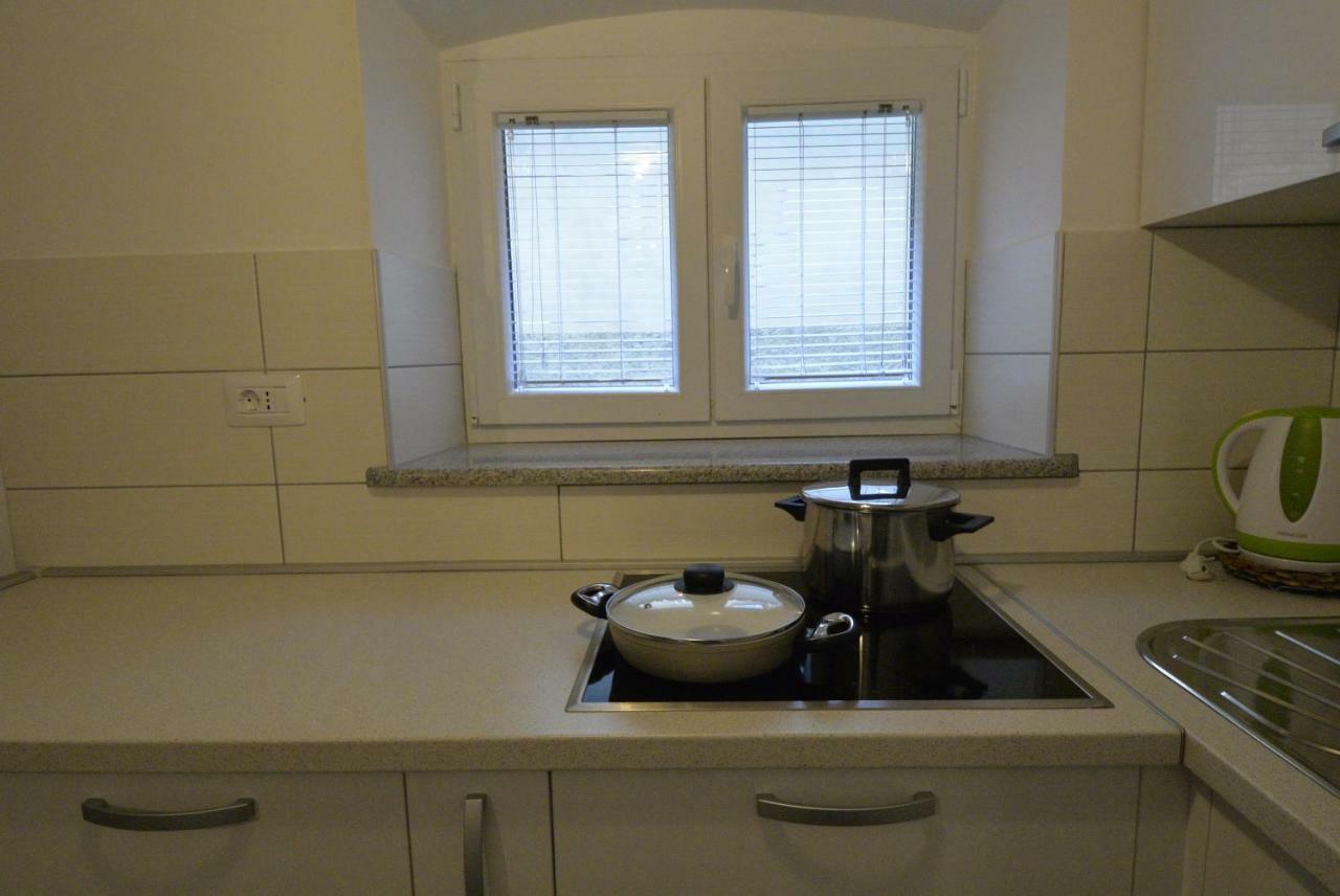 Studio Apartment,851450810:JPEG