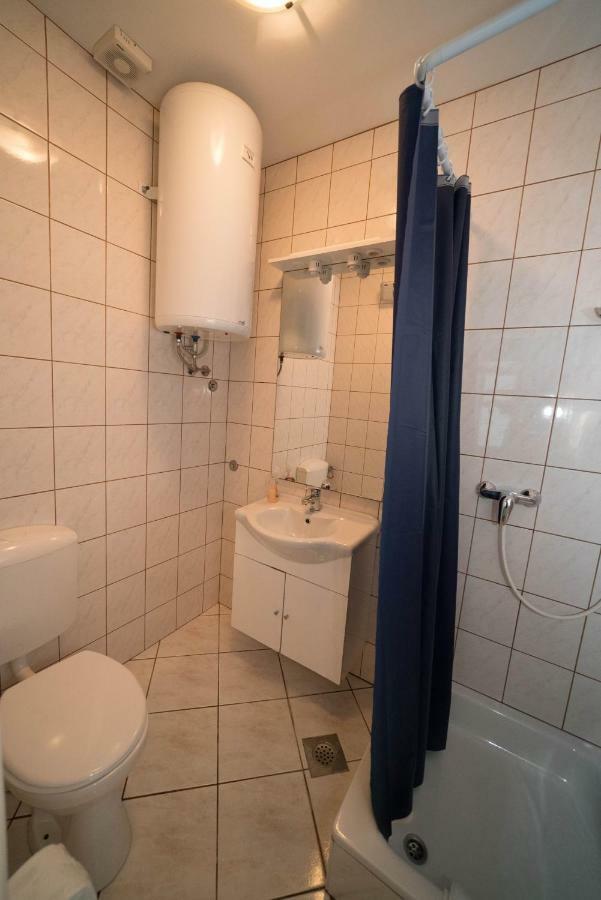 Studio Apartment with Sea View,863079365:JPEG