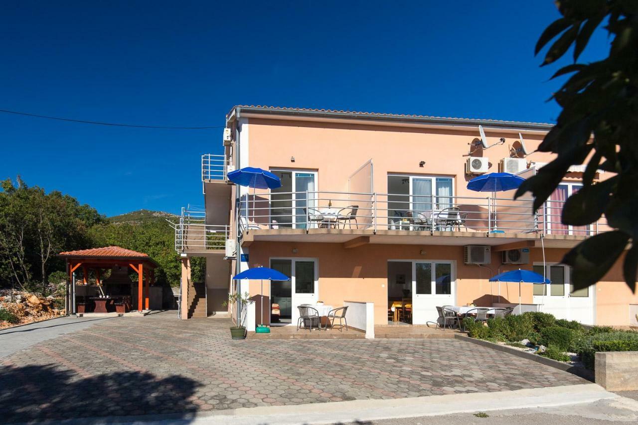 Studio with Terrace,896498737:JPEG