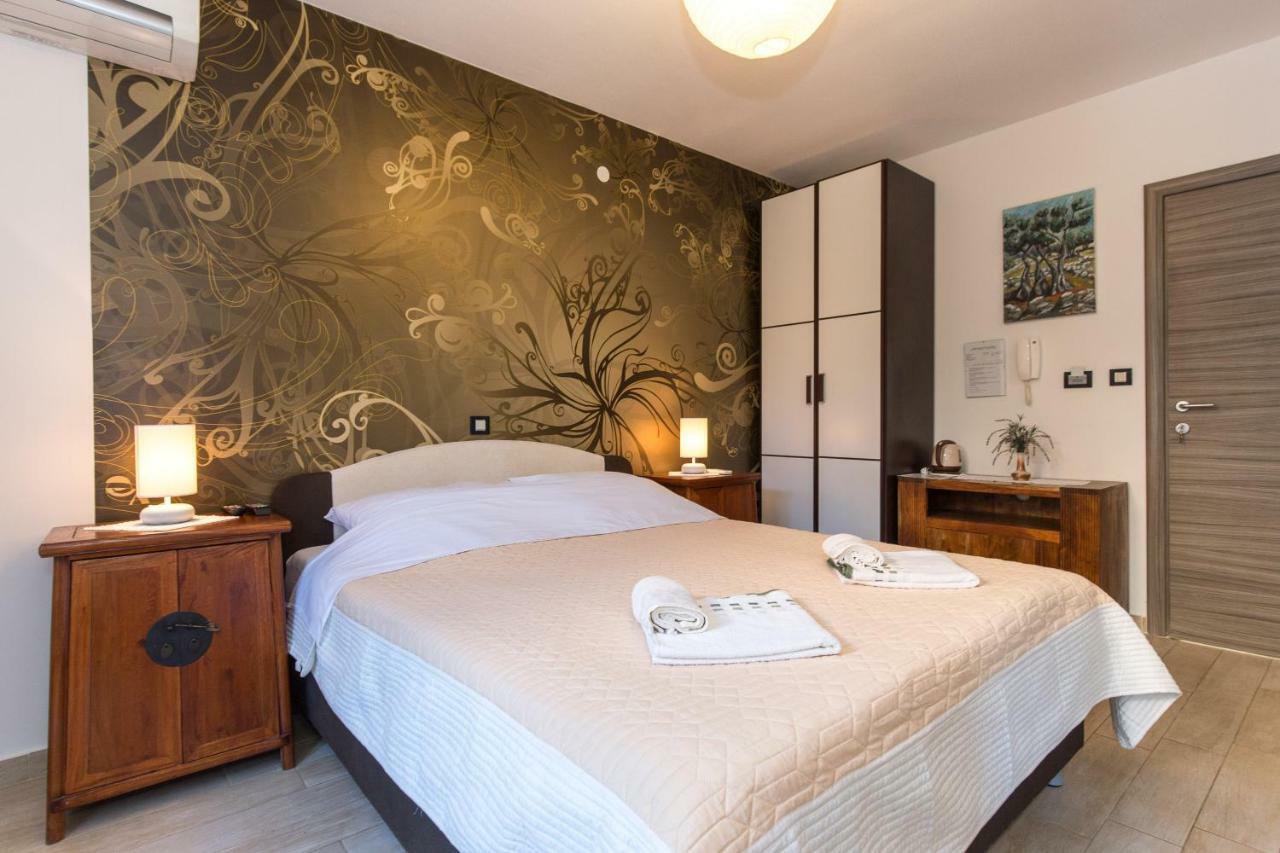 Double room without kitchen