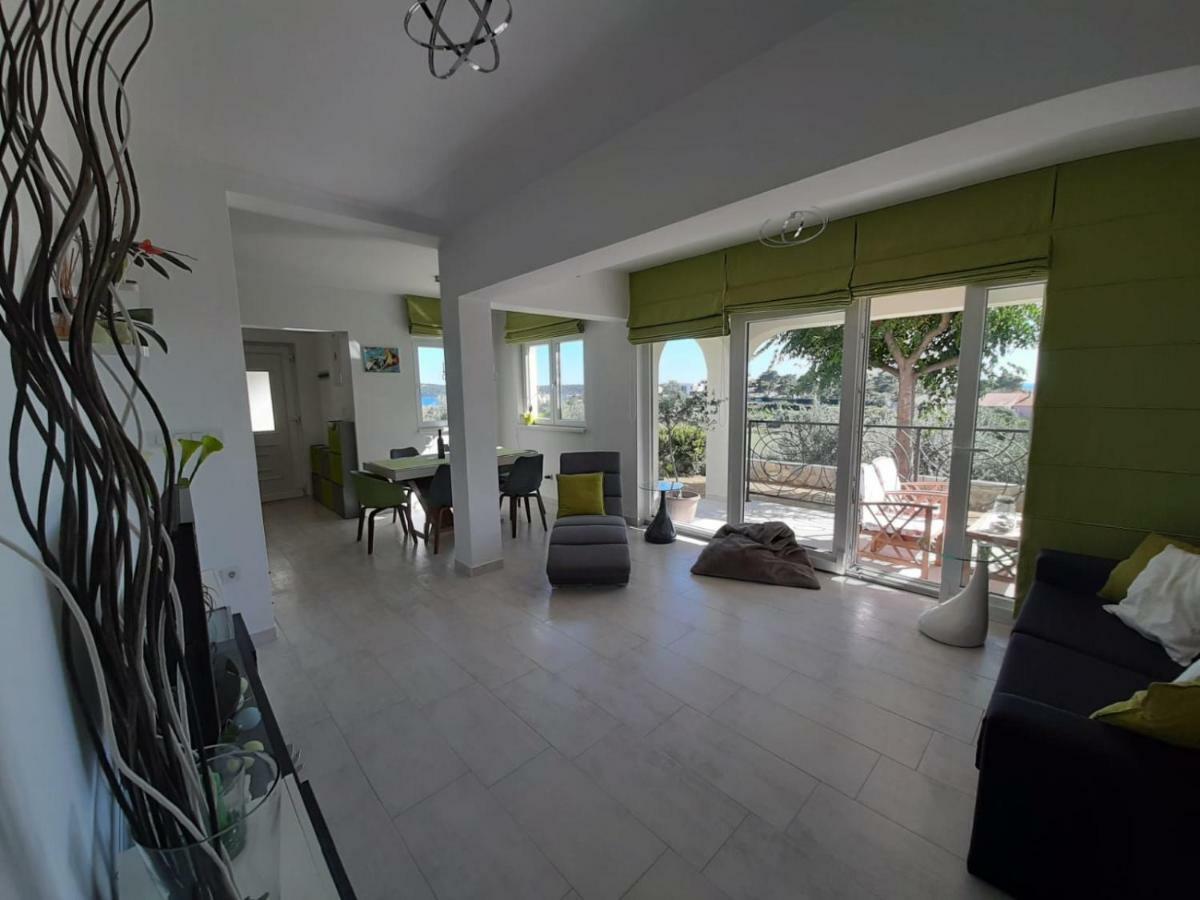 Apartment Ground Floor