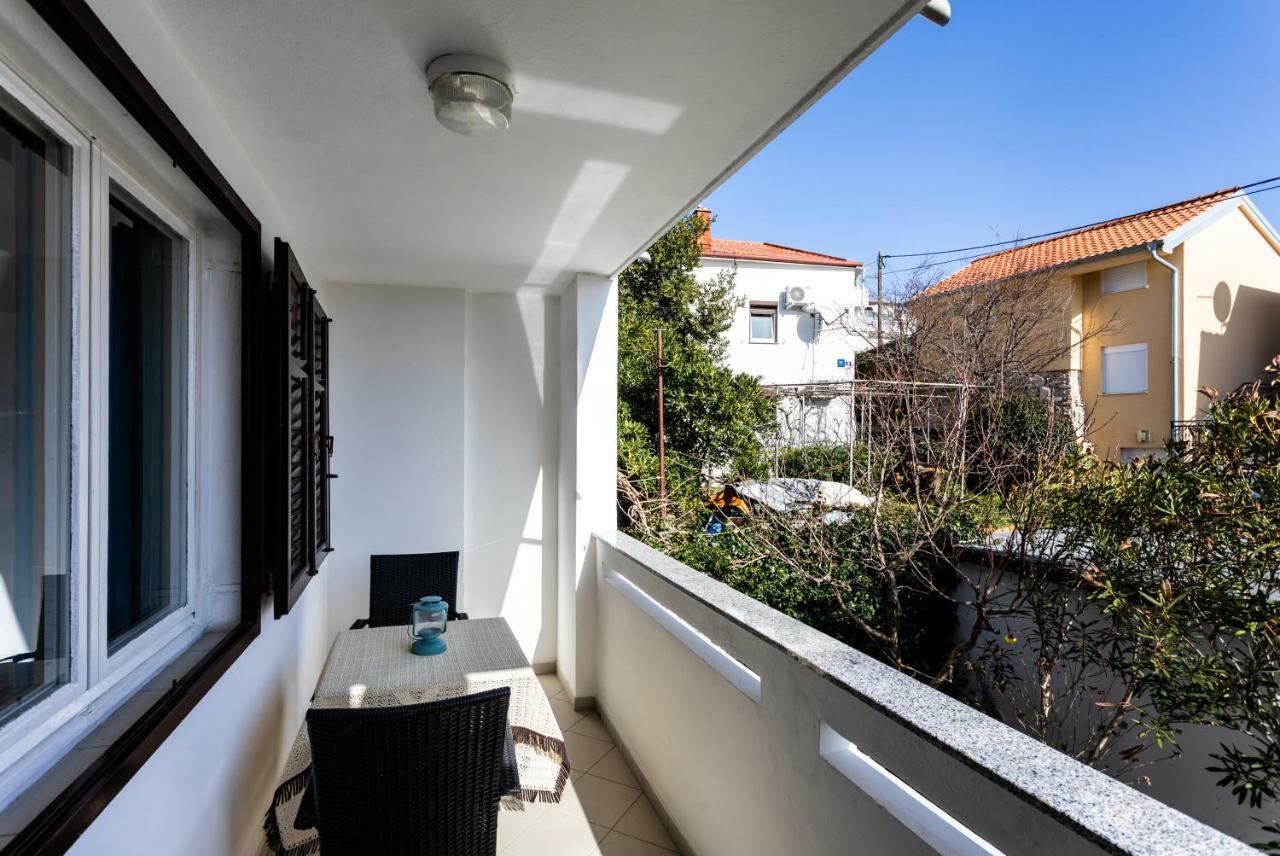 Studio Balcony