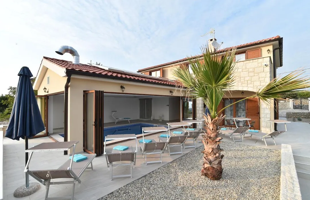 Villa Muskatel Krk -With Heated Covered Pool-1