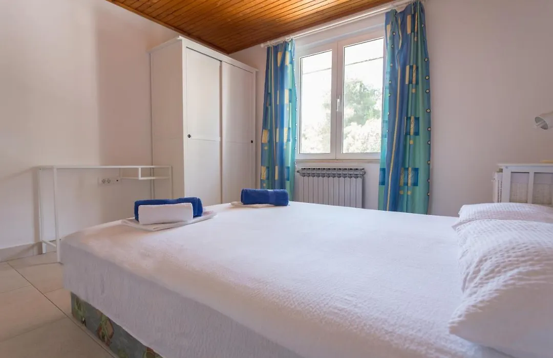 Lussino Accommodation-1