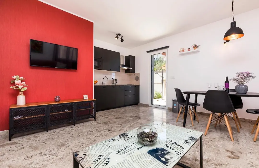 Apartment Medea, St. Martin-1