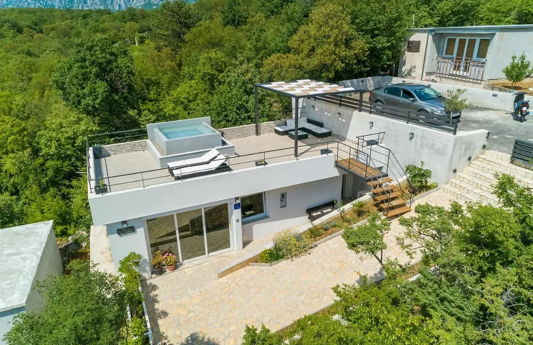 Villa Linda-1
