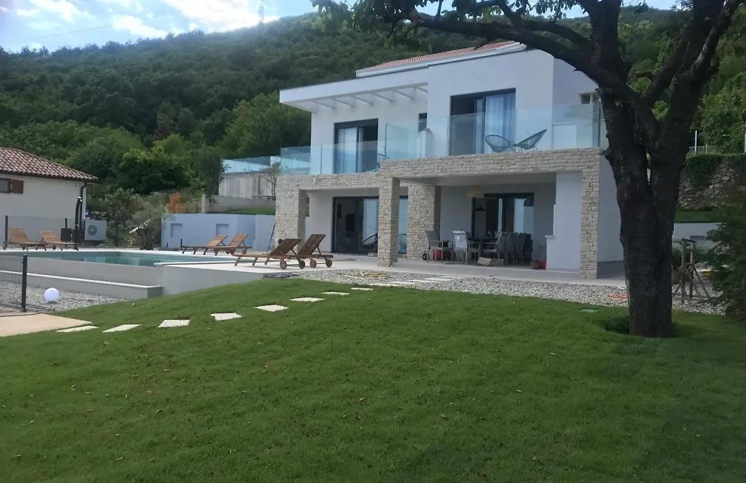 Villa Askim Prestige-1