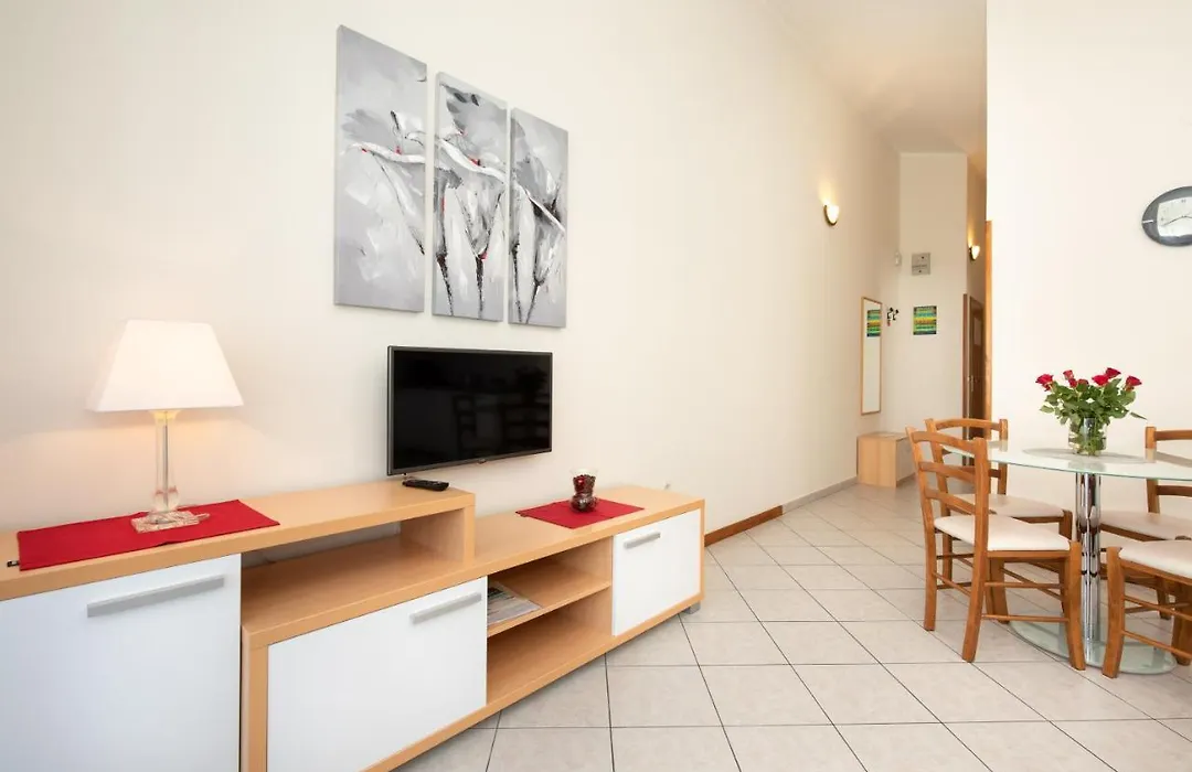 Apartments Dujmovic Ivo 1-1
