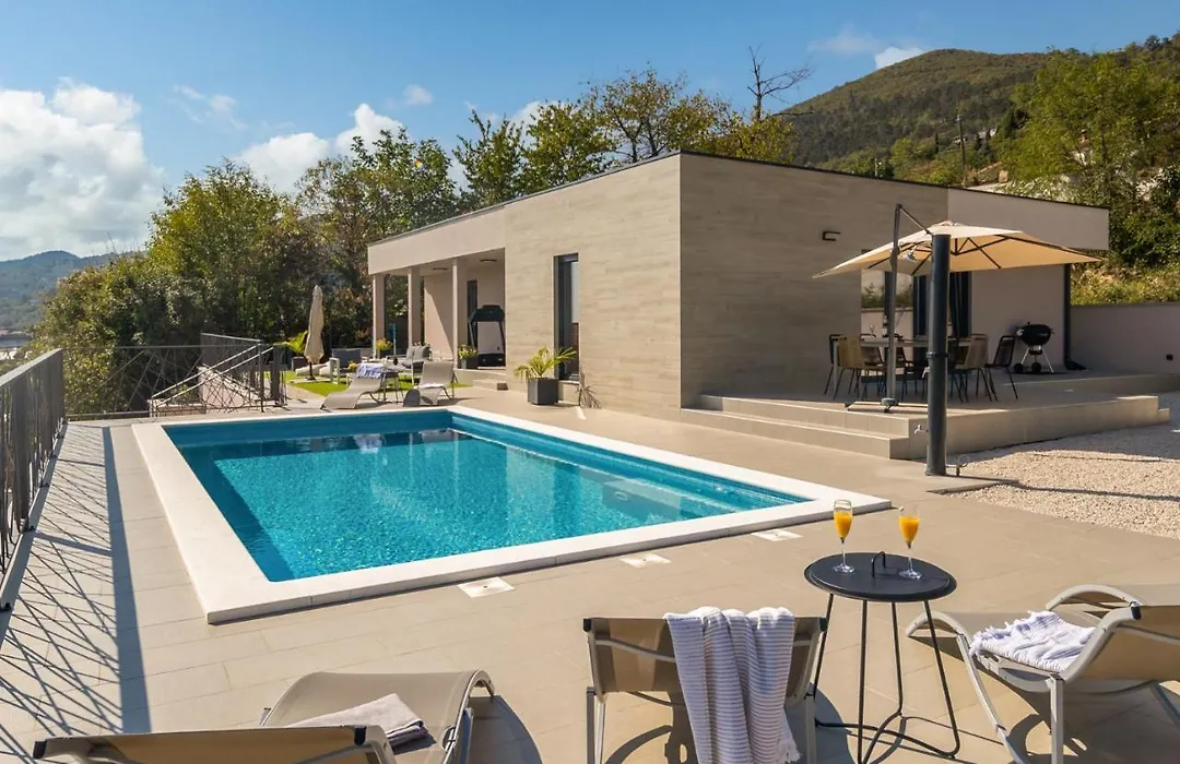 Villa Castanea-1