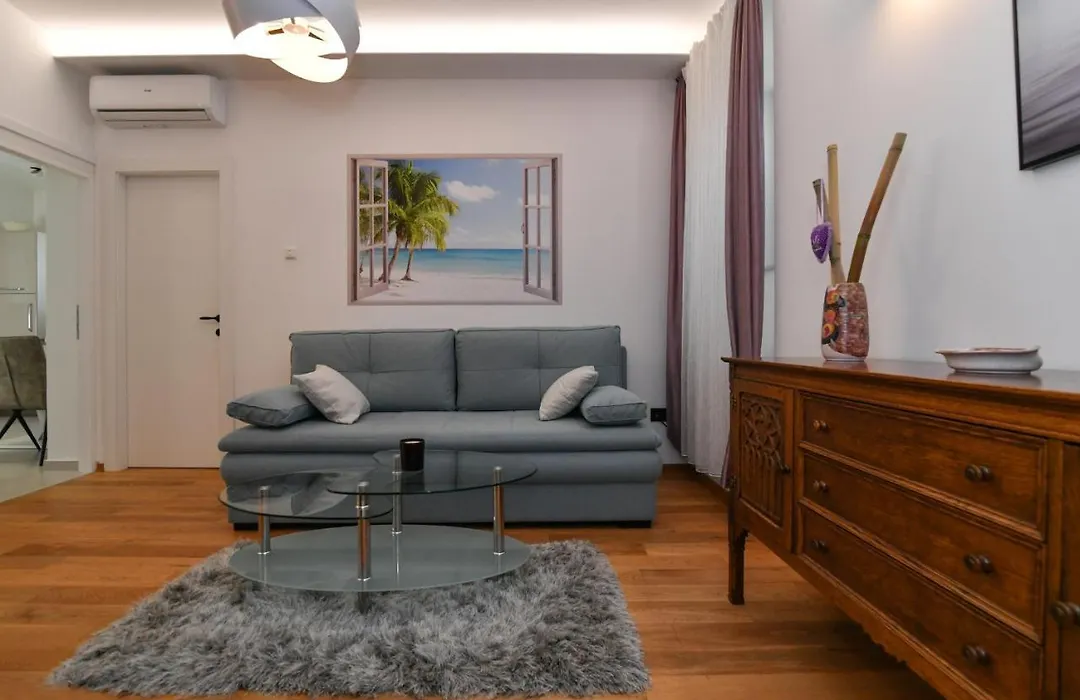 Lovely Apartment Mit Terrace,Unique Location,Near The Beach But Middle Of Bamboo And Palm Park-1