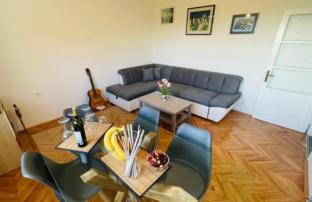Apartment Iva-1