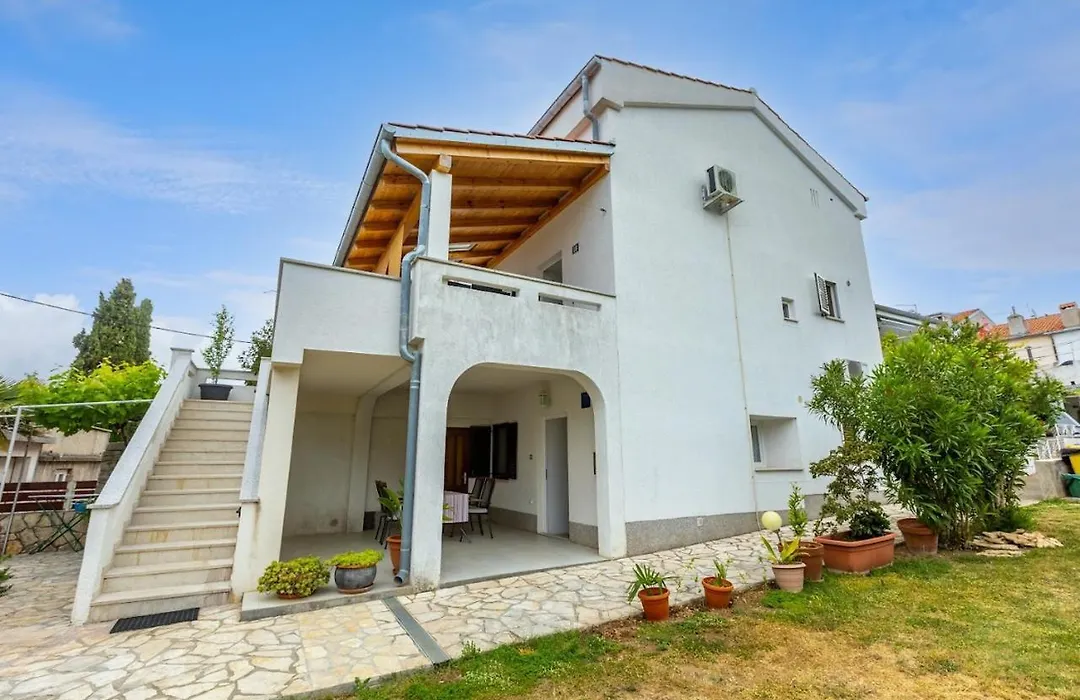 Apartment Anton-1