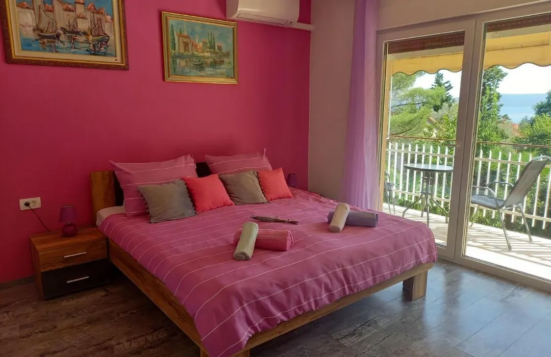 Apartments Lorinda-1