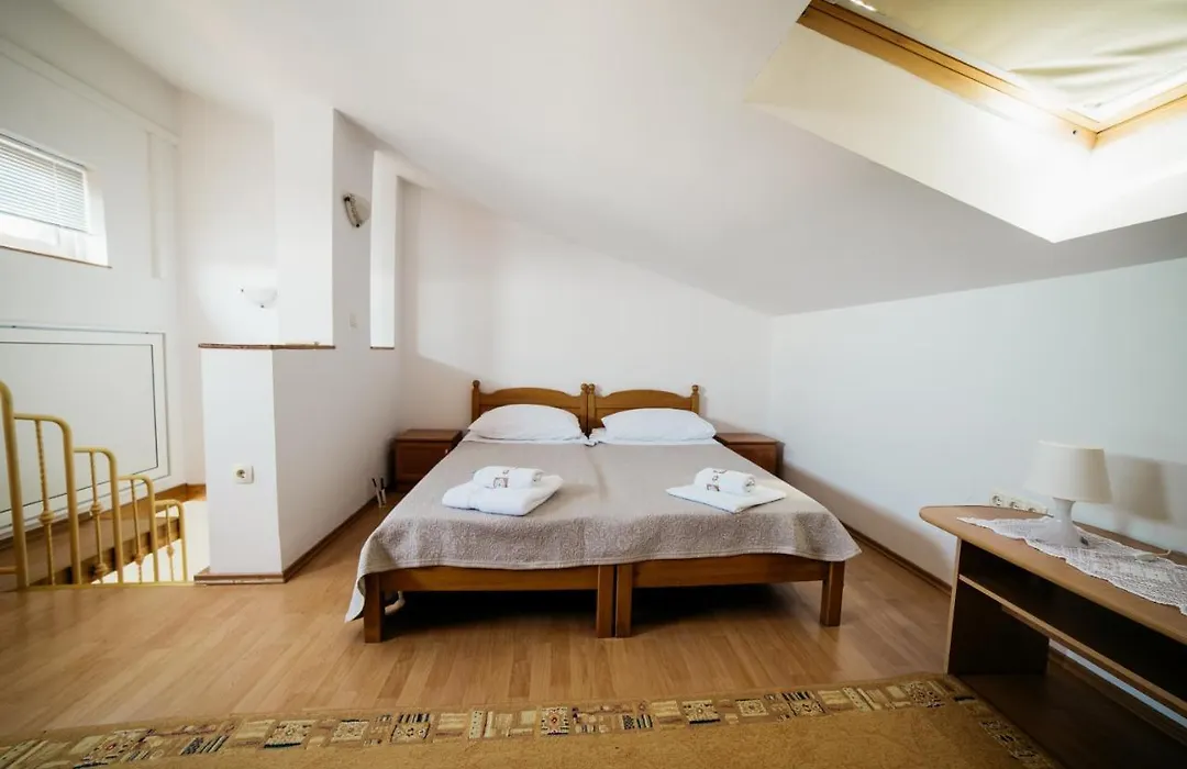 Apartment Selce 5206A-1