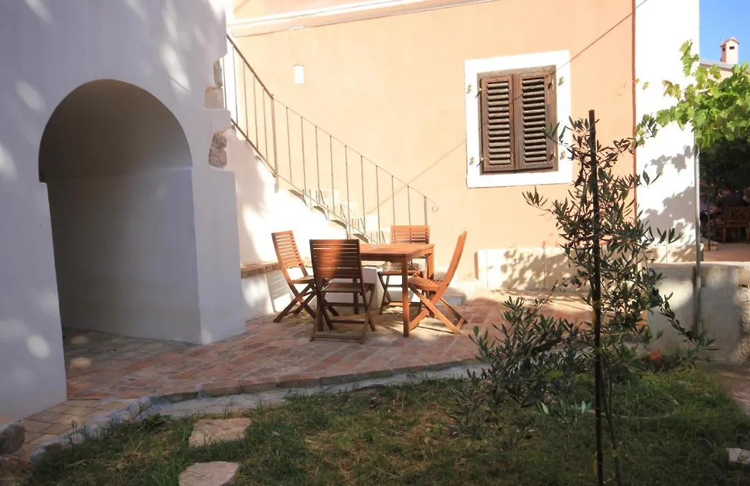 Holiday House With Wifi Mali Losinj-1