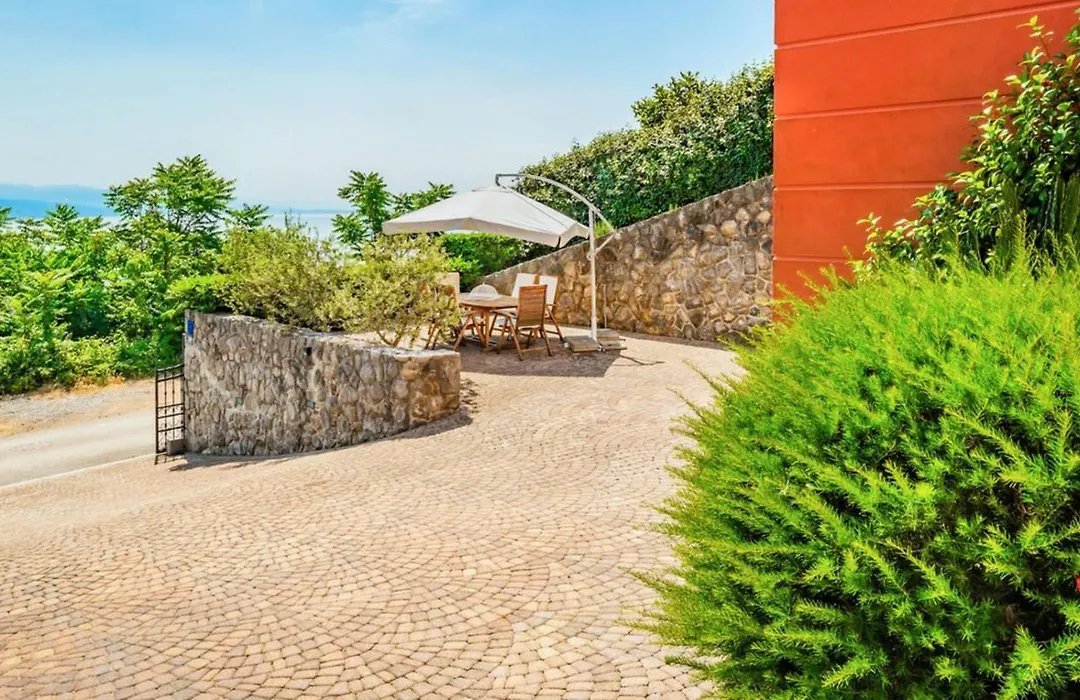 Apartment In Opatija With Terrace, Air Conditioning, Wi-Fi, Washing Machine-1