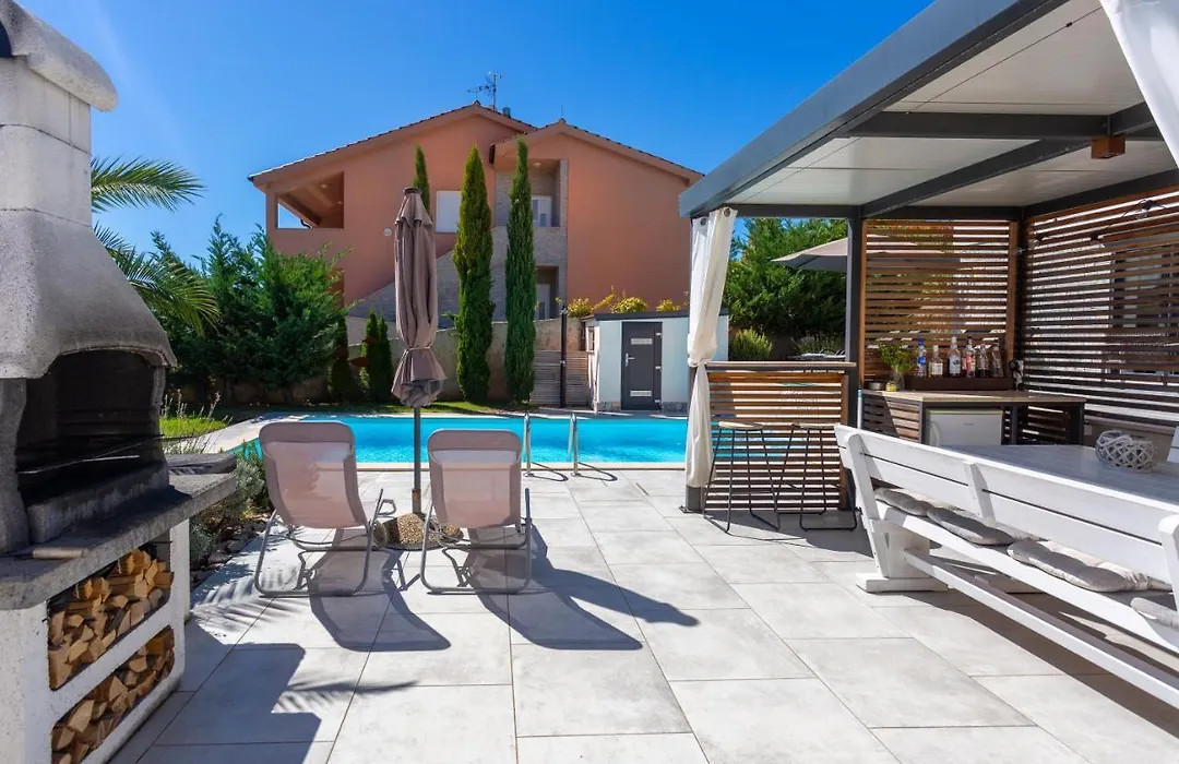 Sun & Sea Villa With A View-1